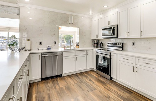 Whitney Beach House | Furnished Sunroom w/TV! Canal-Front Bradenton Gem