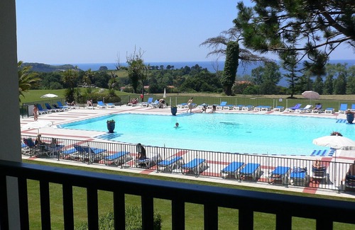Behobie Apartment | Furnished T2, on the corniche facing the sea, between St Jean de Luz and Hendaye