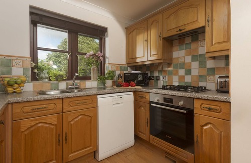 St Wenn Cottage | Fuschia, Lodge 15, Hustyns - a lodge that sleeps 6 guests in 3 bedrooms