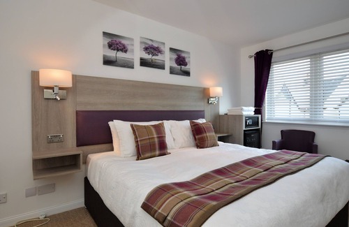 Tighnabruaich Hotel | Fyne Rooms Bute - sleeps 2 guests in 1 bedroom