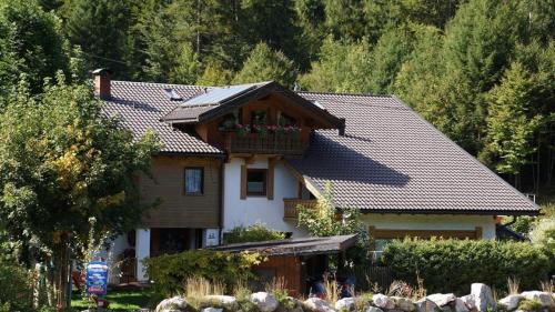 Wallgau Apartment | Gästehaus Bergkristall
