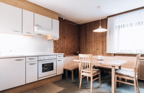 Mellau Bed & Breakfast | Gästehaus Lässer