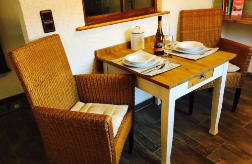 Heuchelheim-Klingen Apartment | Gästehaus Sellemols Ferienwohnung Tabakbauer