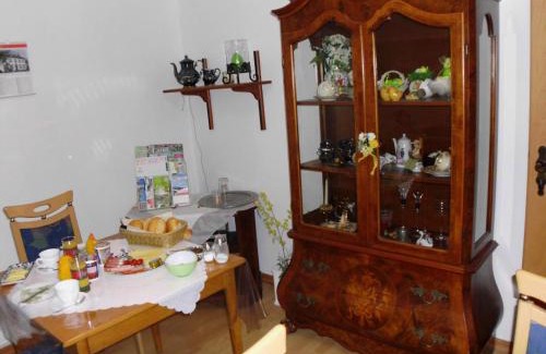 Zell Bed & Breakfast | Gästezimmer Hoffmann