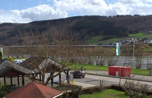Kinheim Apartment | Gästezimmer Ring, Deutschland