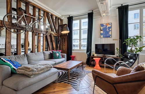 Quartier Saint-Marc - Croix de Pierre - Saint-Nicaise Apartment | Gérard, appartement central avec parking privé