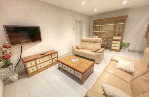 Thesee House | Gîte élégant avec climatisation, jardin et Wi-Fi près des Châteaux et Zoo de Beauval - FR-1-491-453