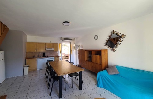 Montbrun-les-Bains Apartment | Gîte 2, 52 square metres, sleeps 6 near Montbrun Les Bains