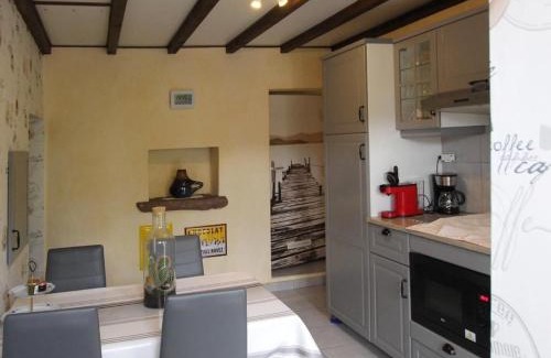 Saint-Bresson House | Gîte 2 chambres avec WiFi, proche Luxeuil-les-Bains - FR-1-583-368