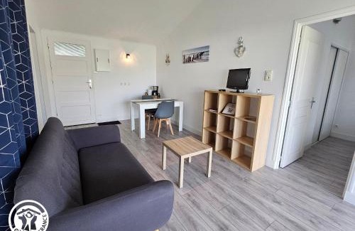 Saint-Michel-en-l'Herm House | Gîte 2 pers. proche plages et Marais Poitevin, terrasse couverte, tout inclus - FR-1-426-551