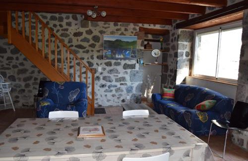 Lascelle House | Gîte 4 personnes dans le Cantal Animaux bienvenus