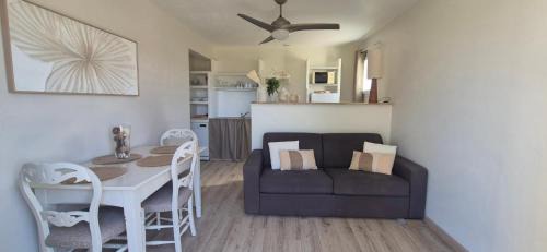 Calenzana House | Gîte A l'ombre du clocher