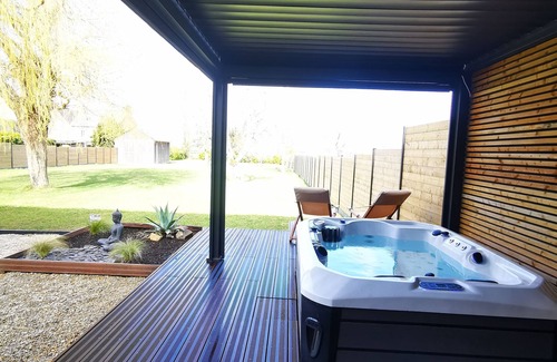 Saint-Marcan Cottage | Gîte and spa