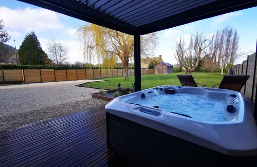 Saint-Marcan Cottage | Gîte and spa