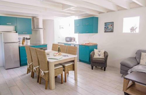 Saint-Evarzec House | Gîte Arvor 6P, piscine ou jacuzzi