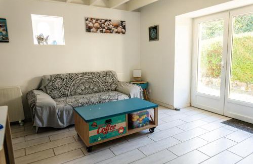 Saint-Evarzec House | Gîte Arvor 6P, piscine ou jacuzzi