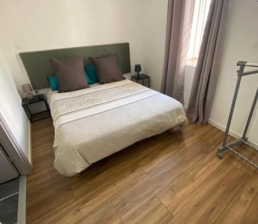 Soultzeren Apartment | Gîte au bord d’une rivière !