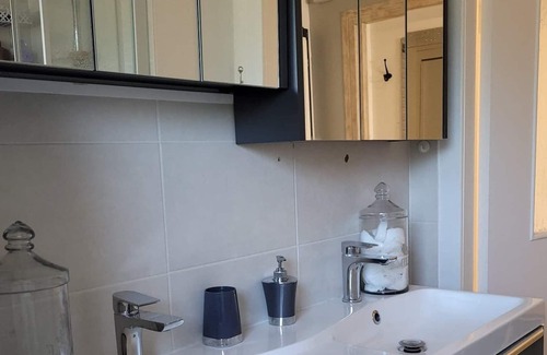 Munster Apartment | Gîte Au Cigogneau à Munster balcon, parking gratuit