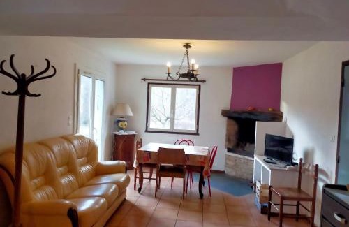 Aurel House | Gîte au pays des lavandes