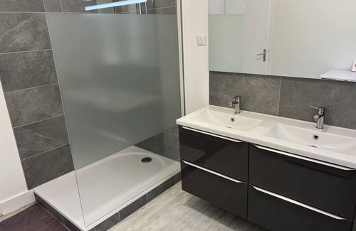 Aunay-sous-Auneau Cottage | Gîte Aunay Bien Vue sur jardin privée