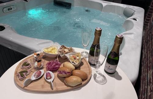 Oudezeele House | Gîte Authentique au Pied des Monts de Flandres avec Jardin et Spa (en Supplément) - FR-1-510-16