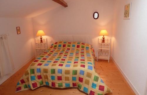 Veranne House | Gîte authentique avec poêle à bois et Wi-Fi proche Pilat - FR-1-496-256