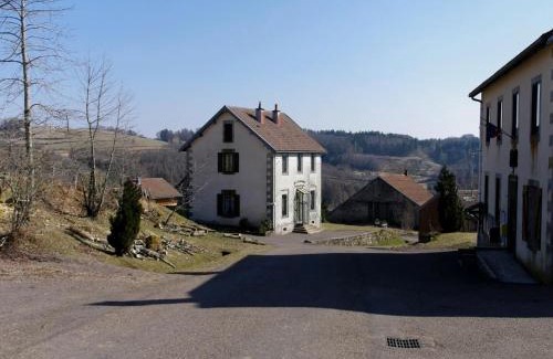 La Montagne House | Gîte Authentique dans le Parc Régional, Animaux Acceptés - FR-1-583-464