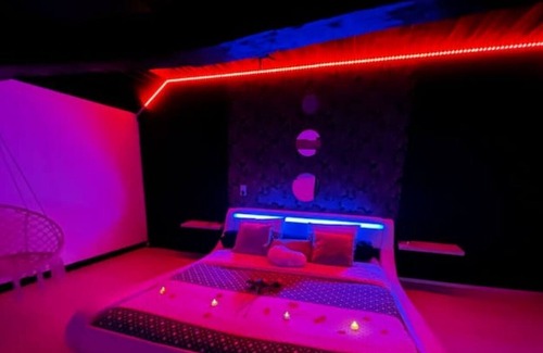 Pleyben Apartment | Gîte Avec Jacuzzi Privatif