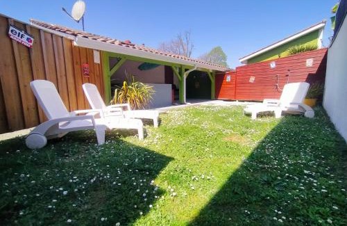 Brach House | Gîte avec piscine et espace bien-être partagés entre Bordeaux et Lacanau océan