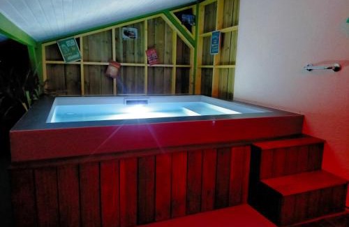 Brach House | Gîte avec piscine et espace bien-être partagés entre Bordeaux et Lacanau océan