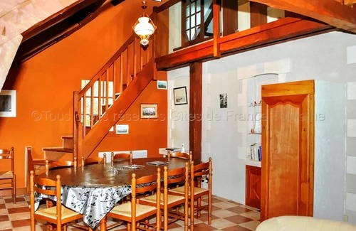 Avrille-les-Ponceaux House | Gîte Avrillé-les-Ponceaux, 5 pièces, 10 personnes - FR-1-381-172