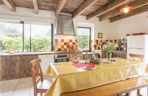 Guemene-Penfao House | Gîte calme avec jardin clos, équipements complets et activités sur place à Callac - FR-1-306-1130