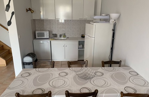 Saint-Denis Apartment | Gîte Caramolle, St Denis, Gard, Cévennes, 2 bedrooms, swimming pool, nature