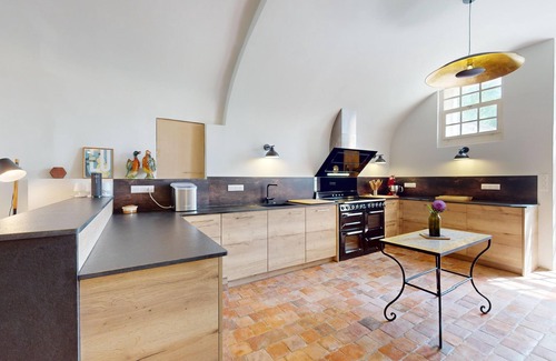 Mailly-le-Chateau House | Gîte Château du Colombier - Bourgogne - Piscine Chauffée