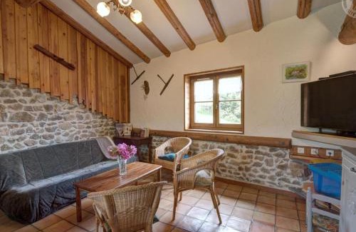 Chalmazel-Jeansagniere House | Gîte chaleureux 6 pers. nature & rando près ski, wifi inclus - FR-1-496-98