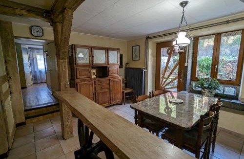 Le Syndicat Apartment | Gîte chaleureux en pleine nature avec terrasse, idéal pour randonnées et vététistes, proche de Gérardmer - FR-1-589-125