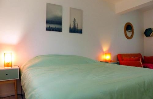 Charroux House | Gîte charmant à Charroux avec piscine et terrasse privative - FR-1-489-394