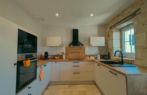 Ardentes House | Gîte charmant avec parking, animaux acceptés, près du Château de Clavières - FR-1-591-718