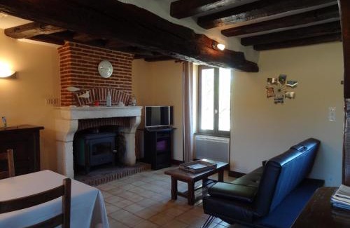 Sury-en-Vaux House | Gîte Confortable au Cœur du Vignoble de Sancerre avec Internet et Proche de la Loire à Vélo - FR-1-586-3