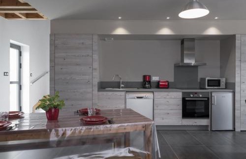 Chapeau House | Gîte Contemporain avec Vue Nature, WiFi Inclus - FR-1-489-269