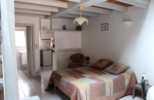 Le Conquet Bed & Breakfast | Gîte Convivial, à 500m de la mer