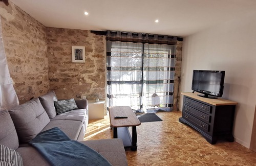 Chamboulive Apartment | Gîte Corrézien 3 pers. Heated swimming pool