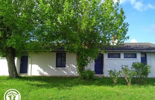 Saint-Michel-en-l'Herm House | Gîte cosy pour 2, proche plages et Marais Poitevin, avec terrasse privative à Saint-Michel-en-l'Herm - FR-1-426-549