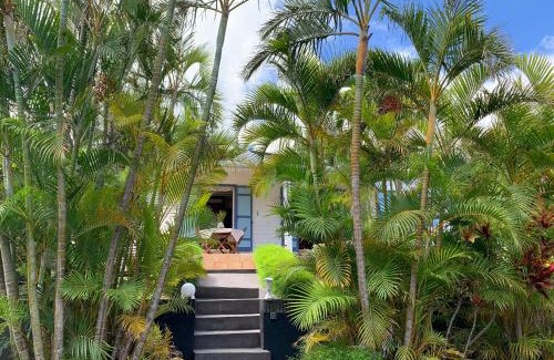 Grande Anse House | Gîte créole de charme avec piscine, climatisation et parking - Proche plage Grand'Anse - FR-1-786-29