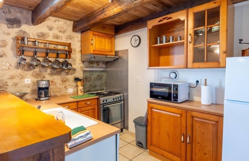 Saint-Georges-de-Levejac House | Gîte du Bouquet 4/5 persons