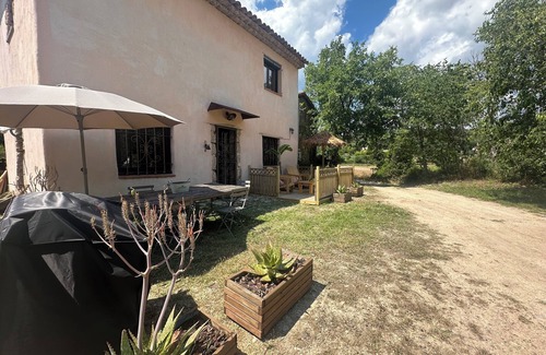 Lorgues House | Gîte Dans Bastide Campagnarde Avec Piscine