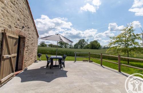 Saint-Christophe-du-Bois House | Gîte de Charme entre Cholet et Puy du Fou avec Terrasse et Équipements Complets - FR-1-622-33