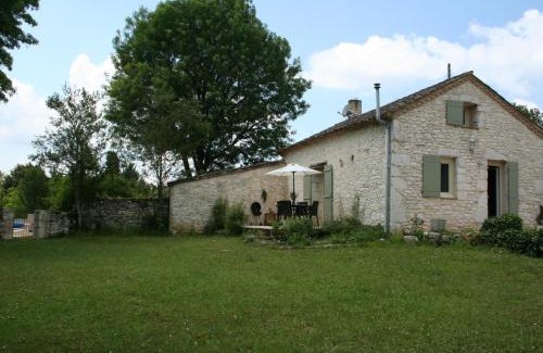 Saint-Capraise-d'Eymet Apartment | Gîte de charme en Périgord avec piscine, jardin, wifi et équipements complets - FR-1-616-321