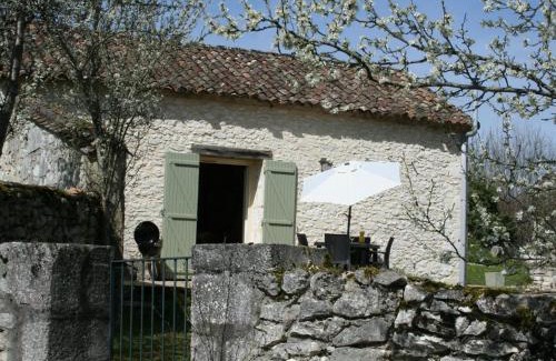 Saint-Capraise-d'Eymet Apartment | Gîte de charme en Périgord avec piscine, jardin, wifi et équipements complets - FR-1-616-321