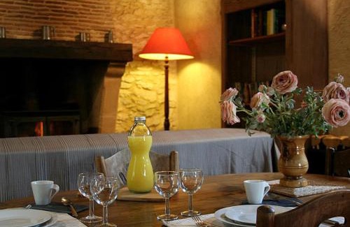 Saint-Capraise-d'Eymet Apartment | Gîte de charme en Périgord avec piscine, jardin, wifi et équipements complets - FR-1-616-321